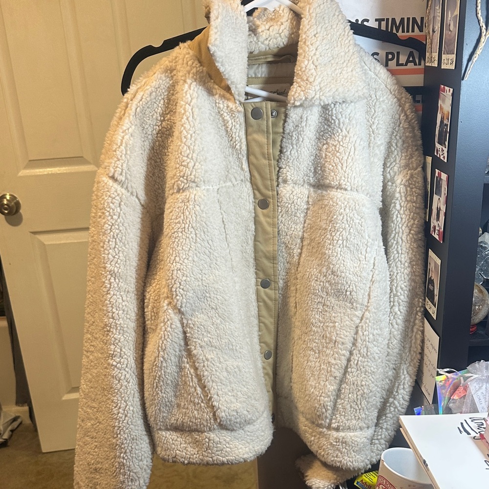 Universal Thread Cream Teddy Sherpa Jacket